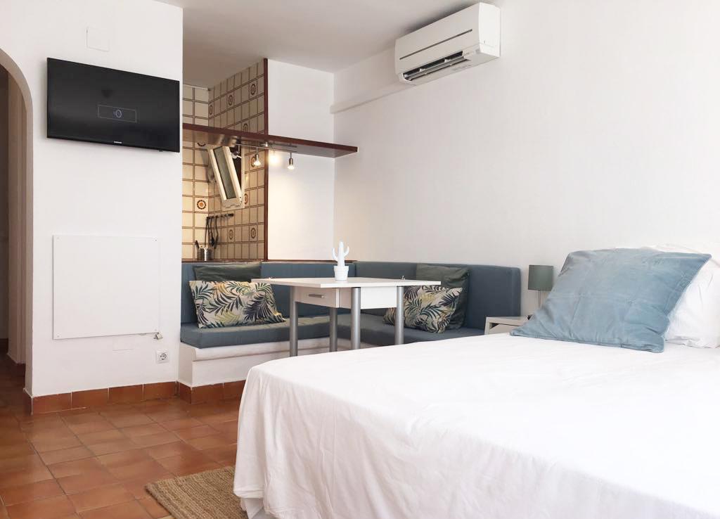 Apartamentos Albertos Santa Eularia des Riu Dış mekan fotoğraf